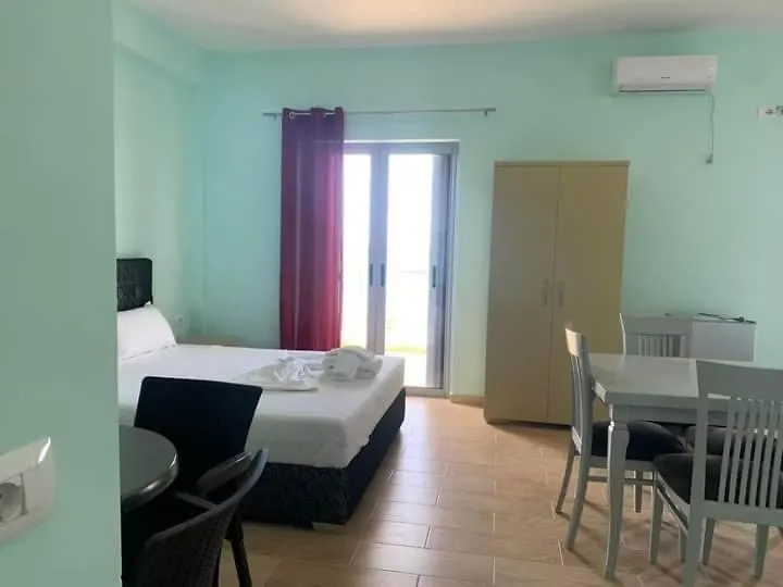 Dhanil Hotel Borsh - Himare ألبانيا